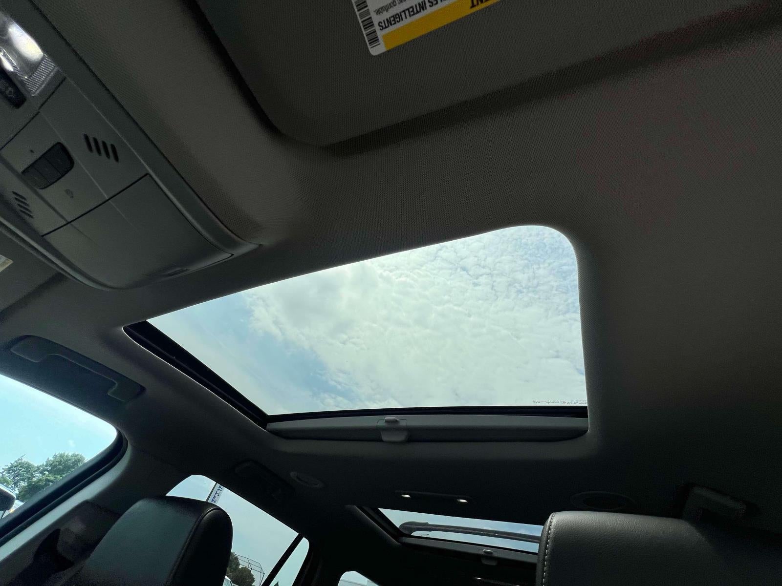 2023 GMC Acadia AWD SLT