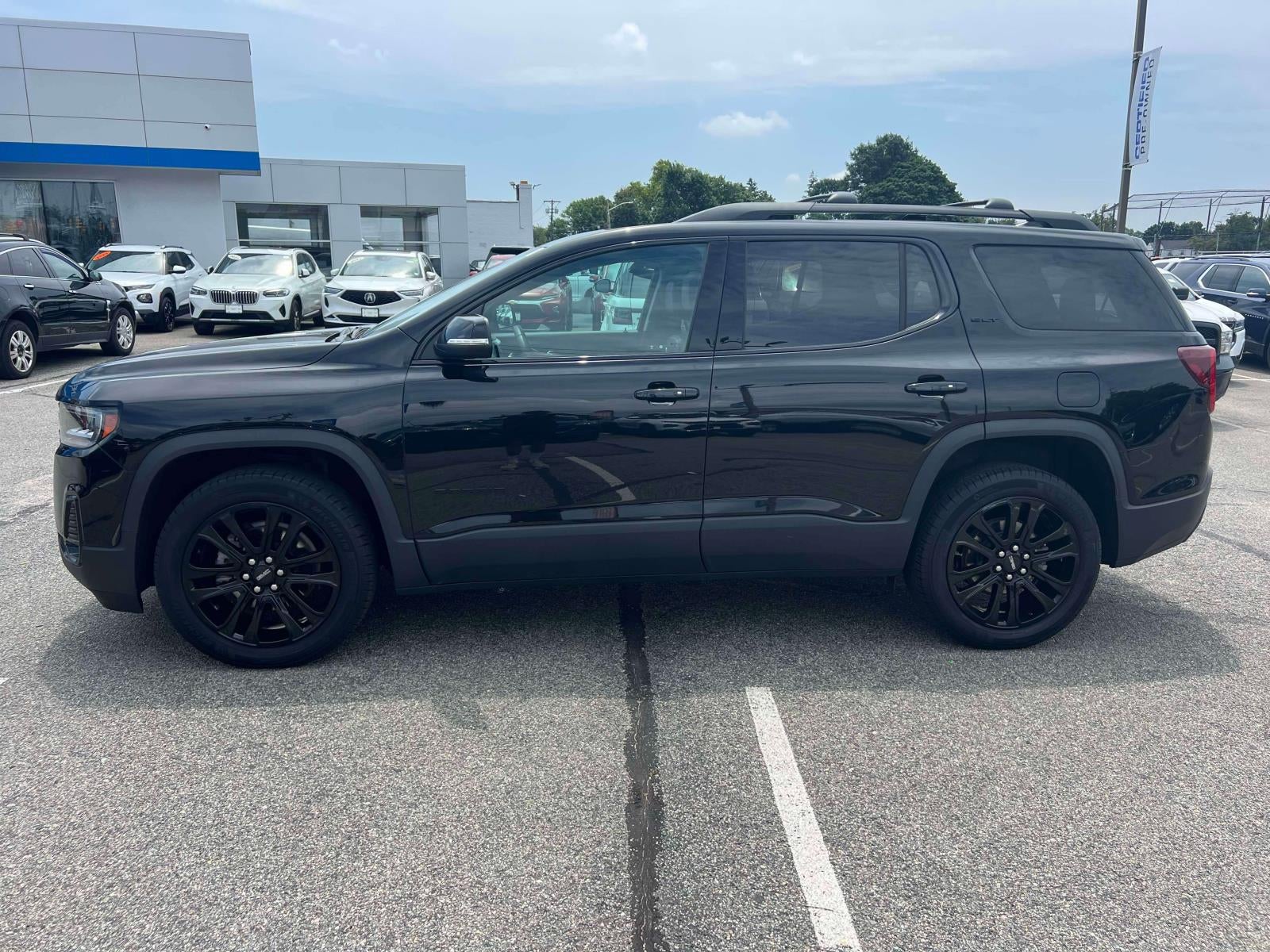 2023 GMC Acadia AWD SLT