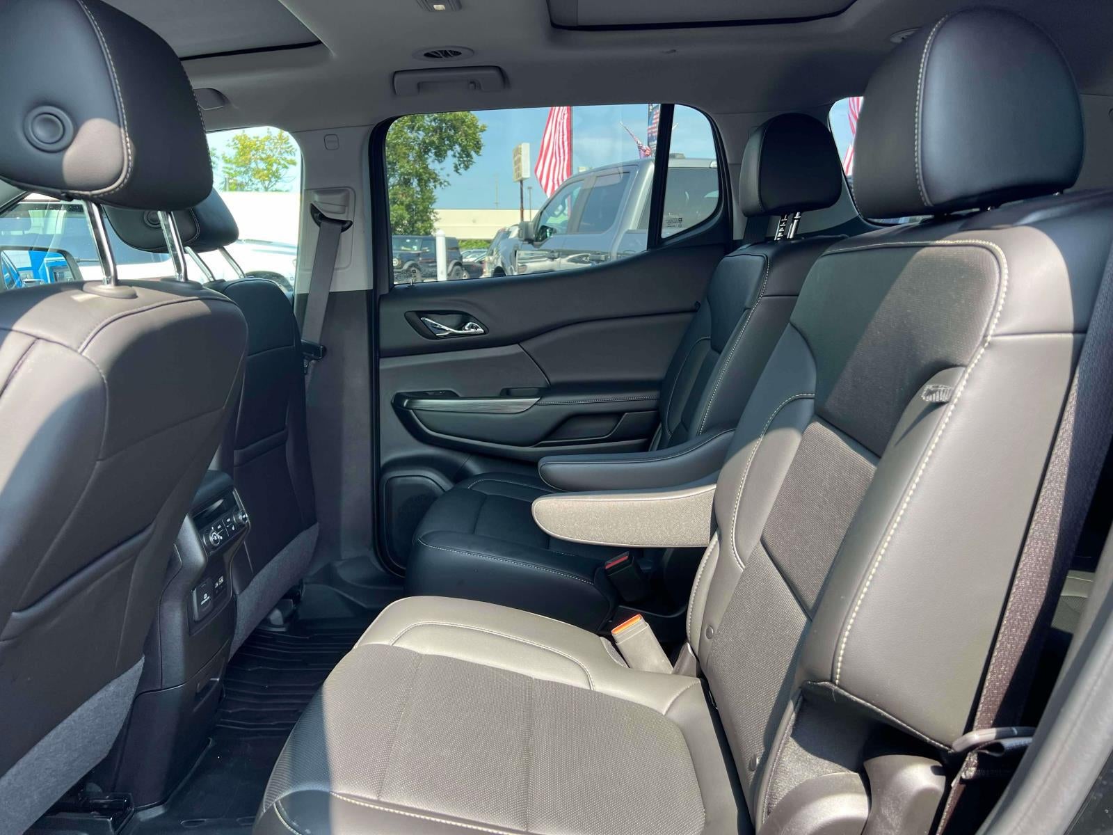 2023 GMC Acadia AWD SLT