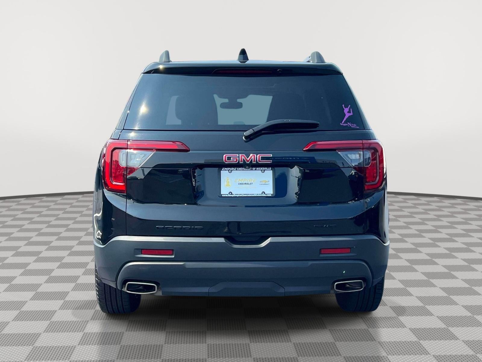 2023 GMC Acadia AWD SLT
