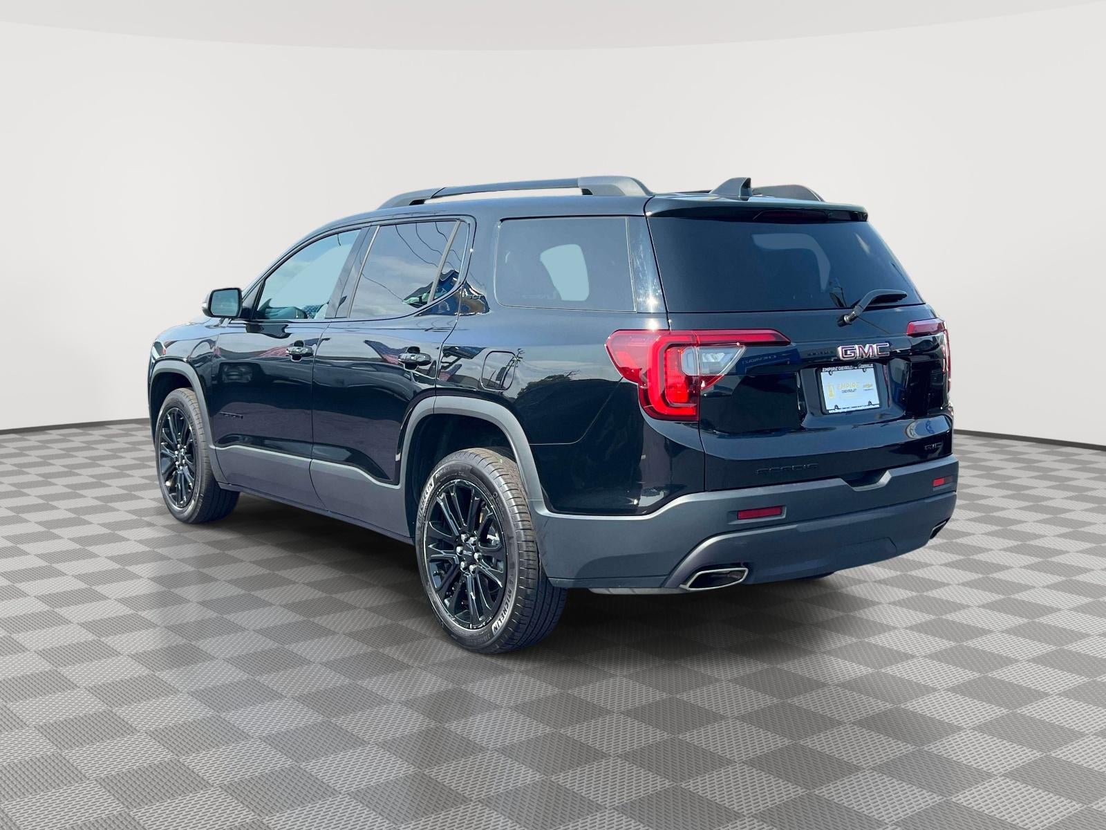 2023 GMC Acadia AWD SLT