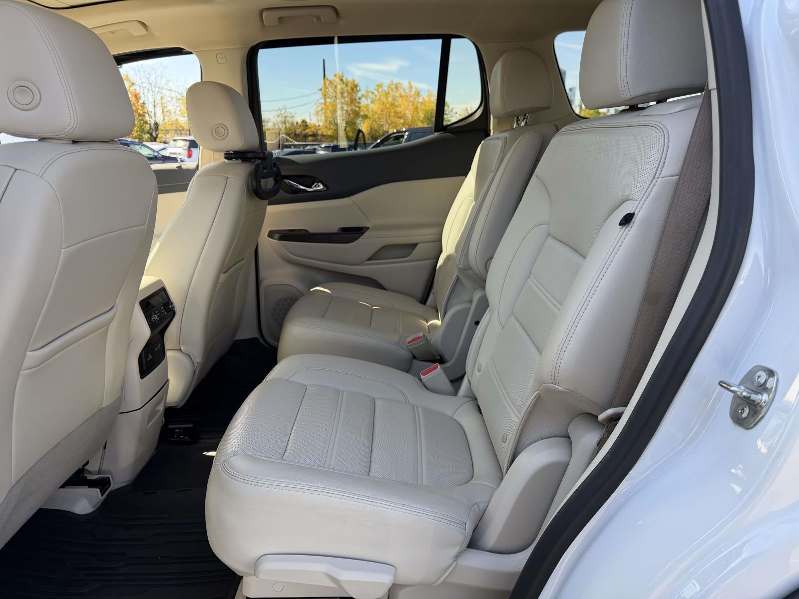 2022 GMC Acadia AWD Denali