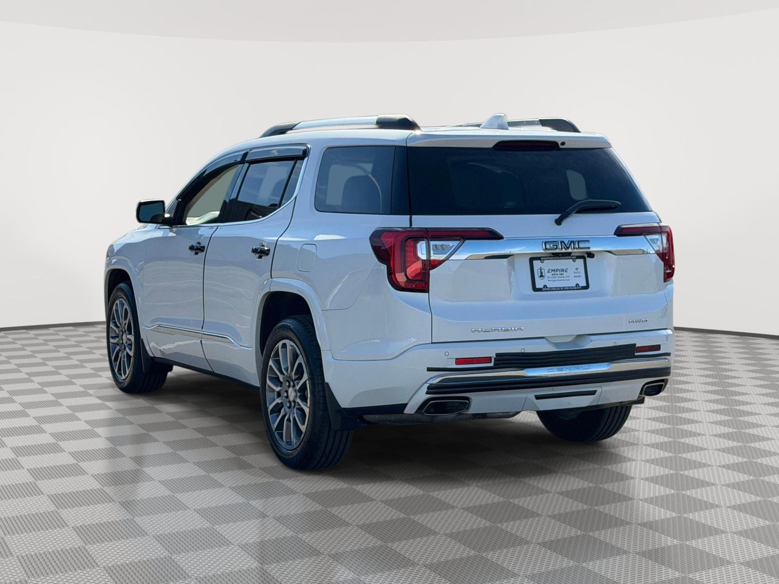 2022 GMC Acadia AWD Denali