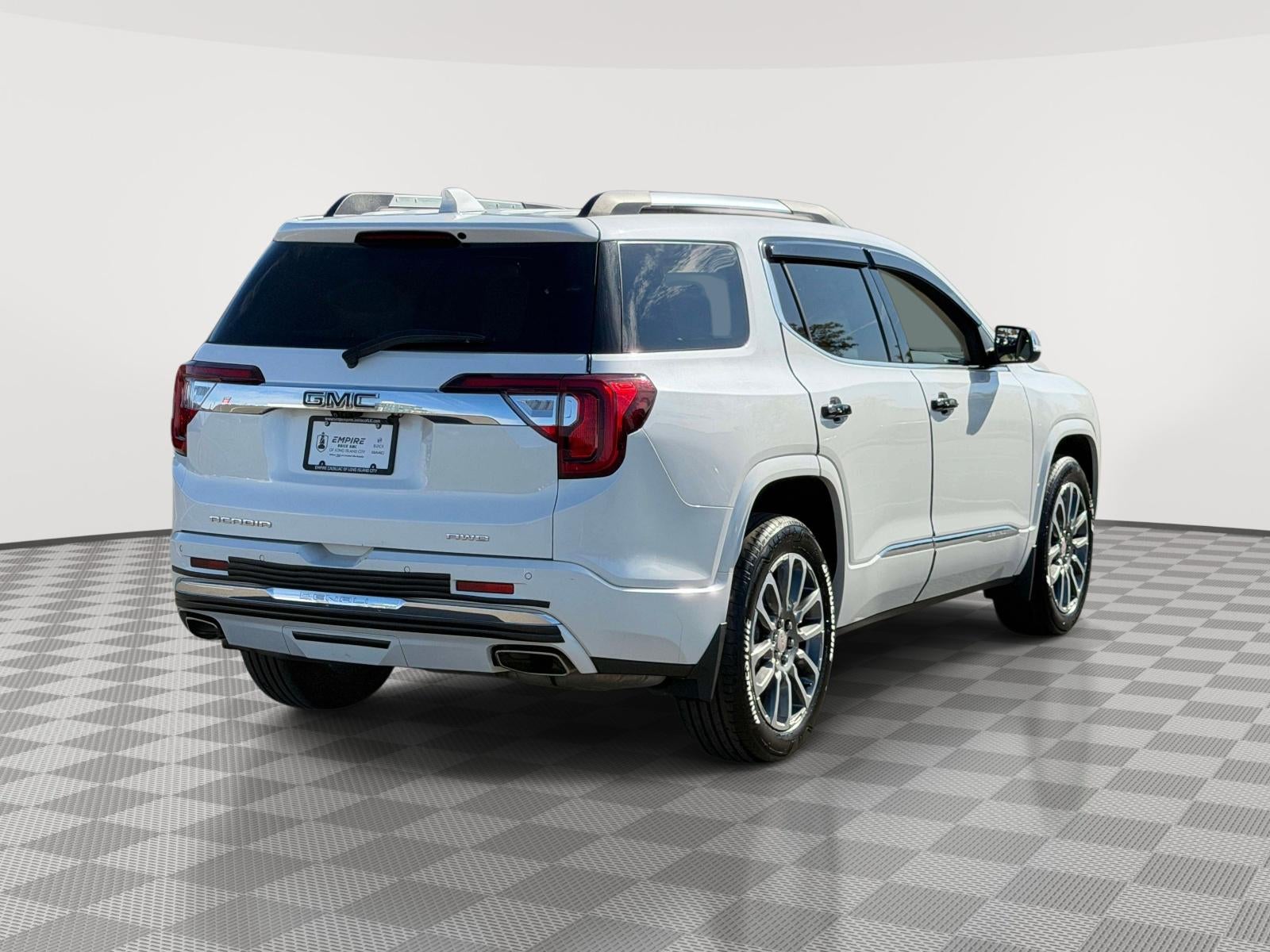 2022 GMC Acadia AWD Denali