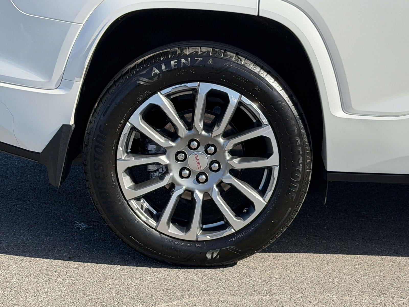 2022 GMC Acadia AWD Denali