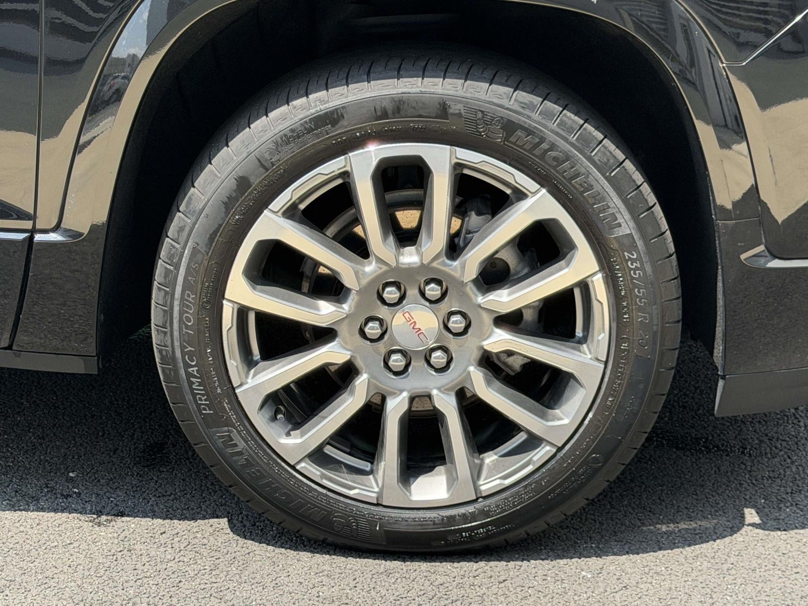 2022 GMC Acadia AWD Denali
