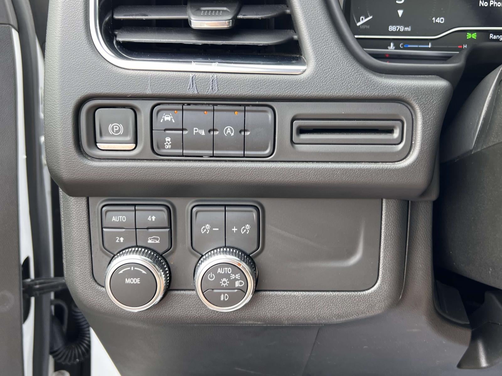 2023 GMC Yukon 4WD SLT