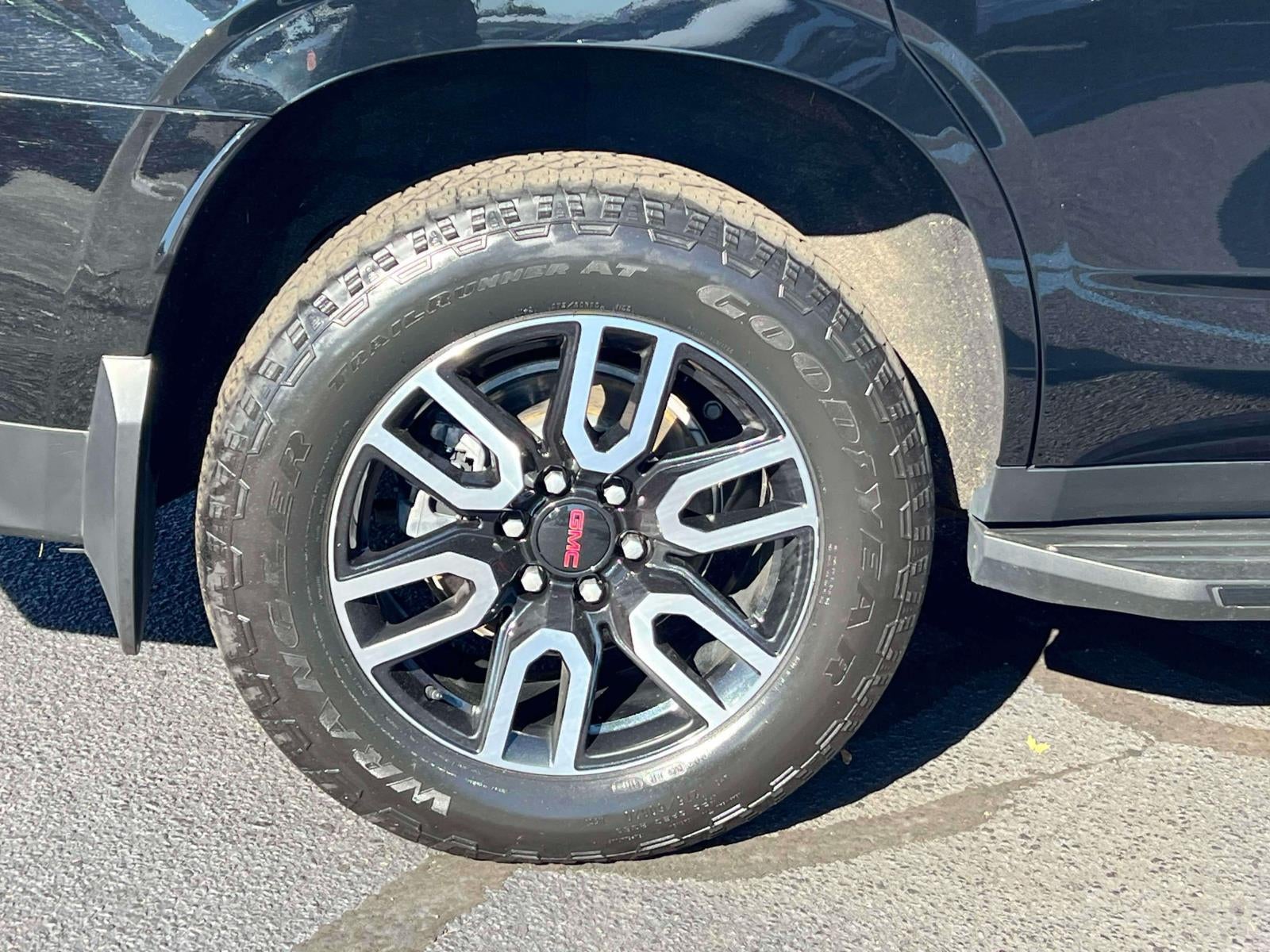 2021 GMC Yukon 4WD AT4
