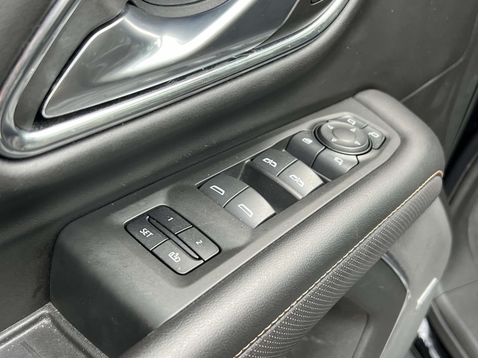 2022 GMC Yukon 4WD AT4