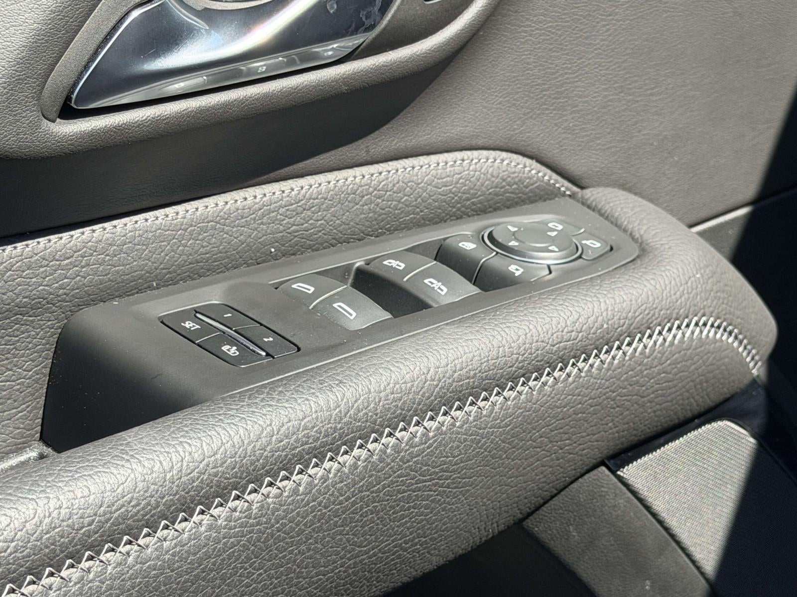 2023 GMC Yukon 4WD Denali