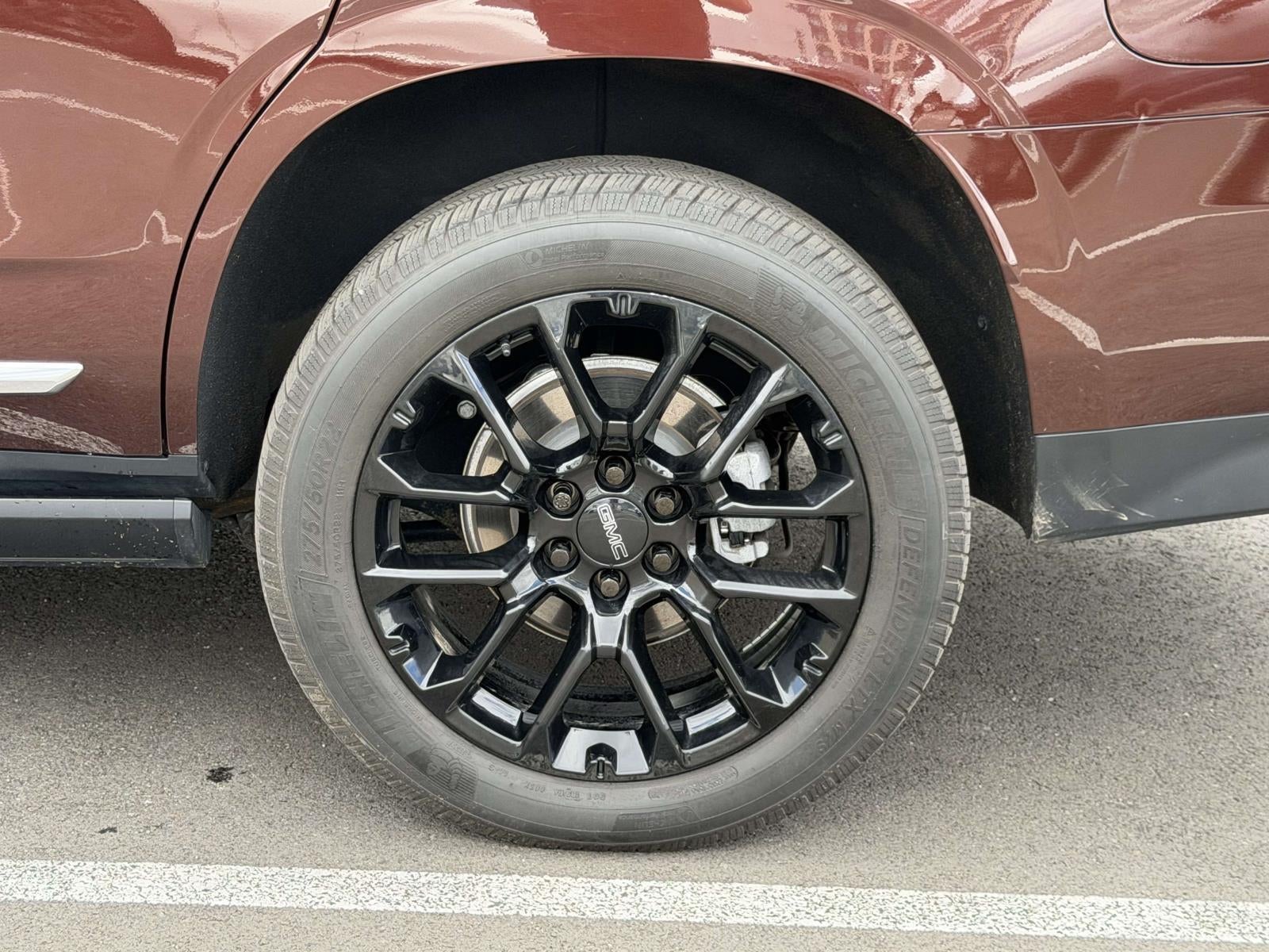 2023 GMC Yukon 4WD Denali