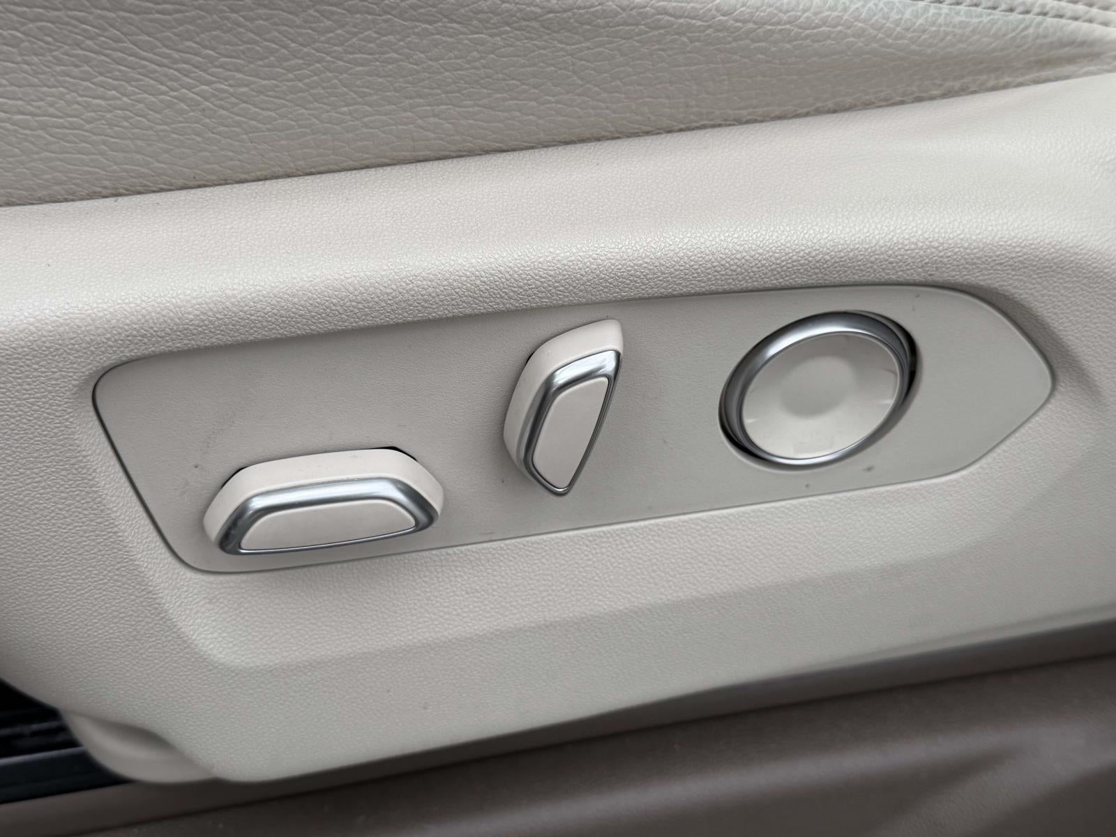 2023 GMC Yukon 4WD Denali