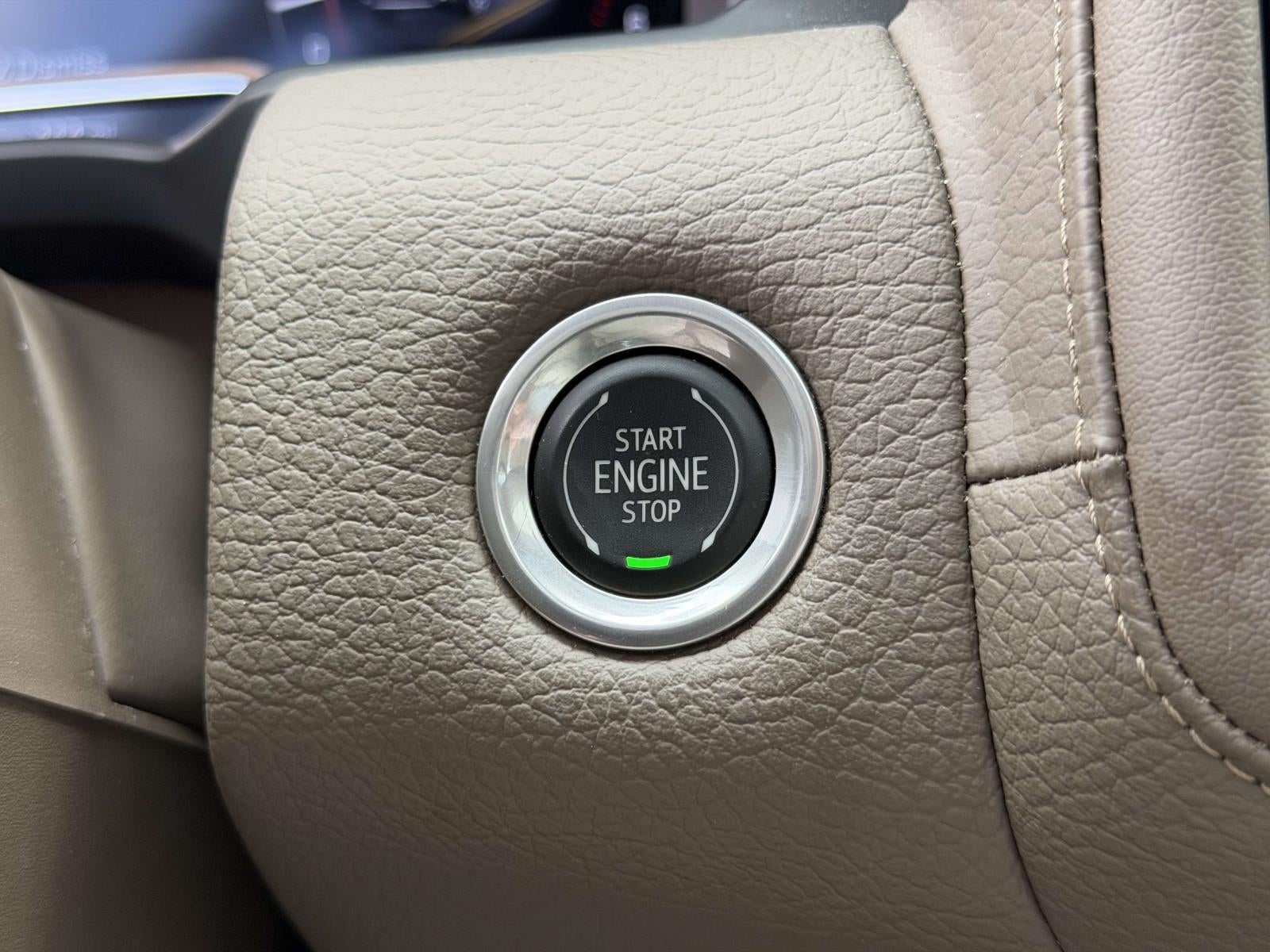 2023 GMC Yukon 4WD Denali