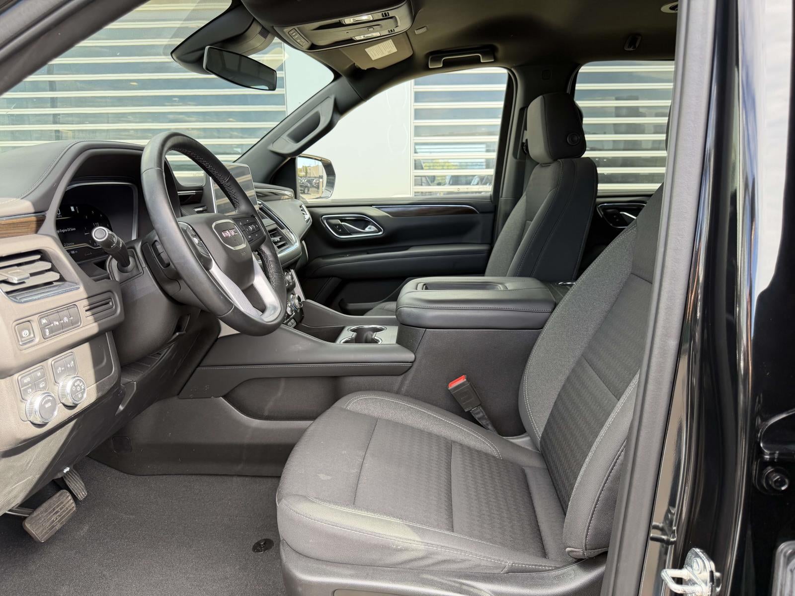 2023 GMC Yukon XL 4WD SLE