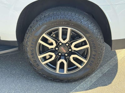 2023 GMC Yukon XL 4WD AT4