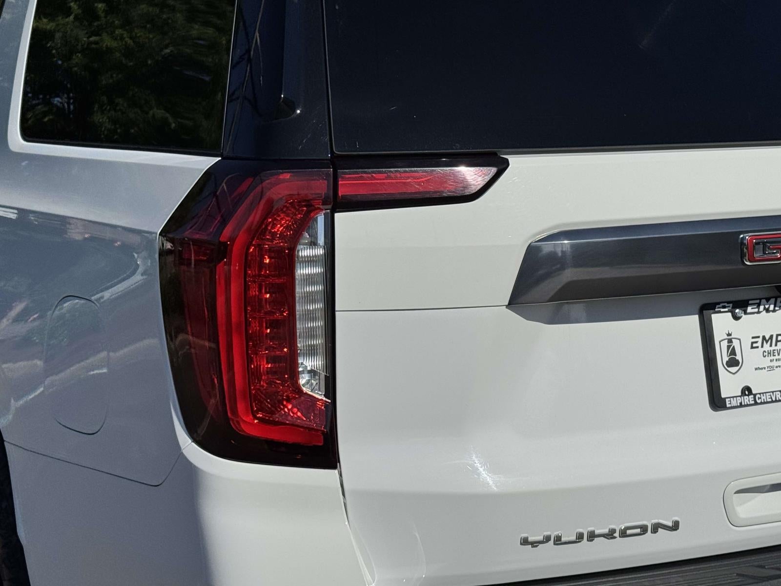 2023 GMC Yukon XL 4WD AT4