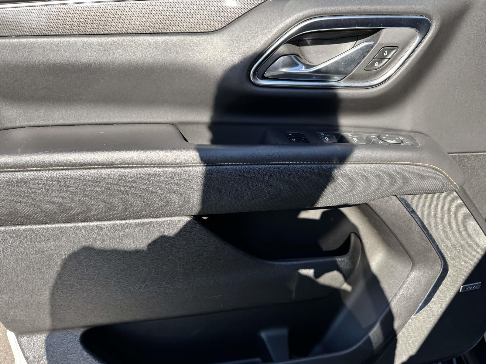 2023 GMC Yukon XL 4WD AT4