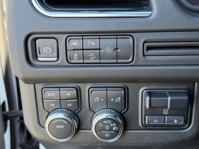 2023 GMC Yukon XL 4WD AT4