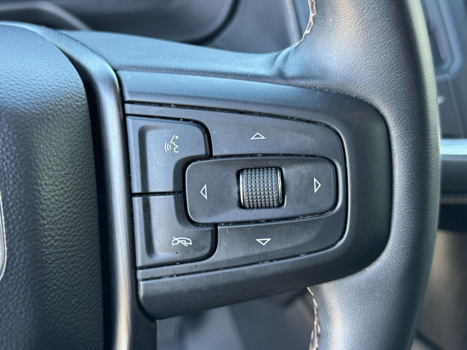 2023 GMC Yukon XL 4WD AT4