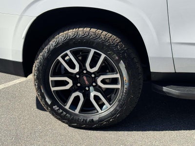 2023 GMC Yukon XL 4WD AT4