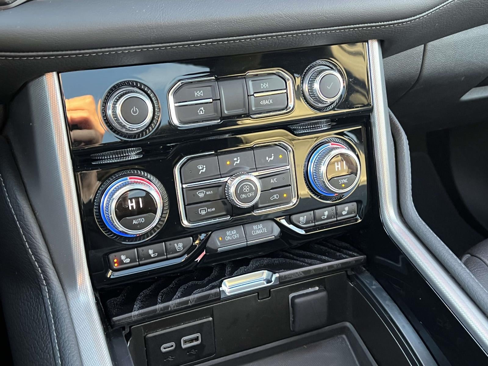 2024 GMC Yukon XL 4WD Denali