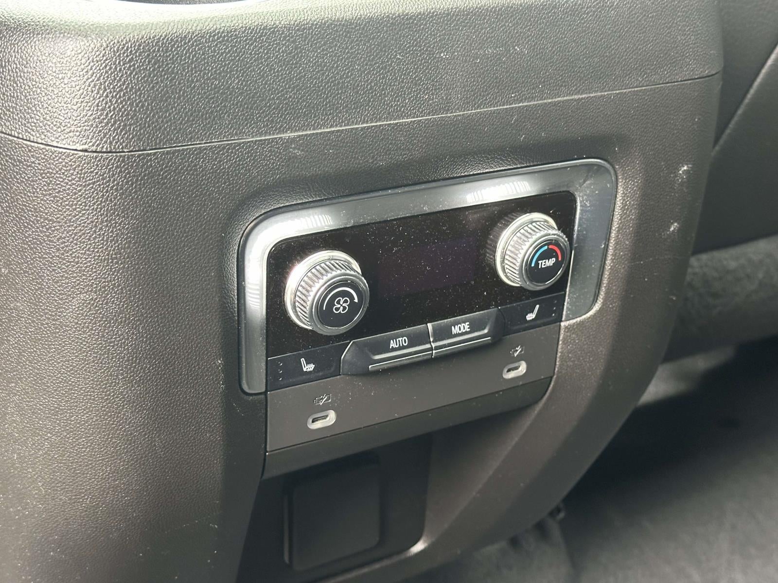 2022 GMC Yukon XL 4WD Denali