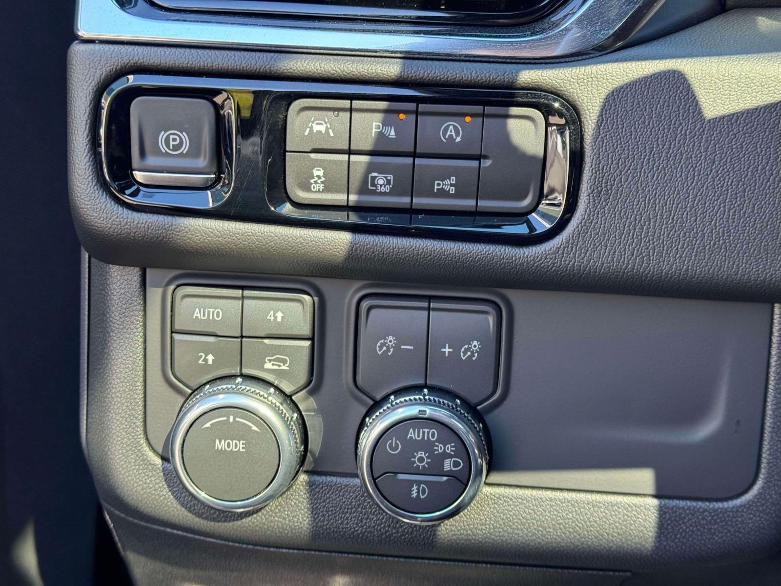 2026 GMC Yukon XL Denali 4WD