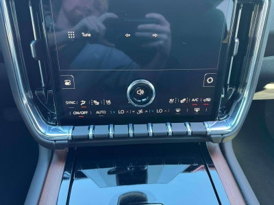 2026 GMC Yukon XL Denali 4WD