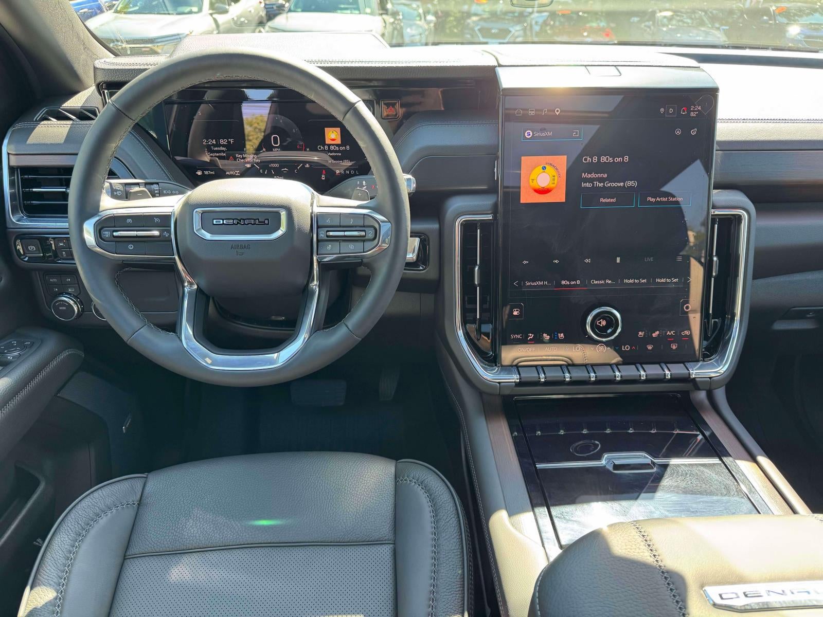 2026 GMC Yukon XL Denali 4WD
