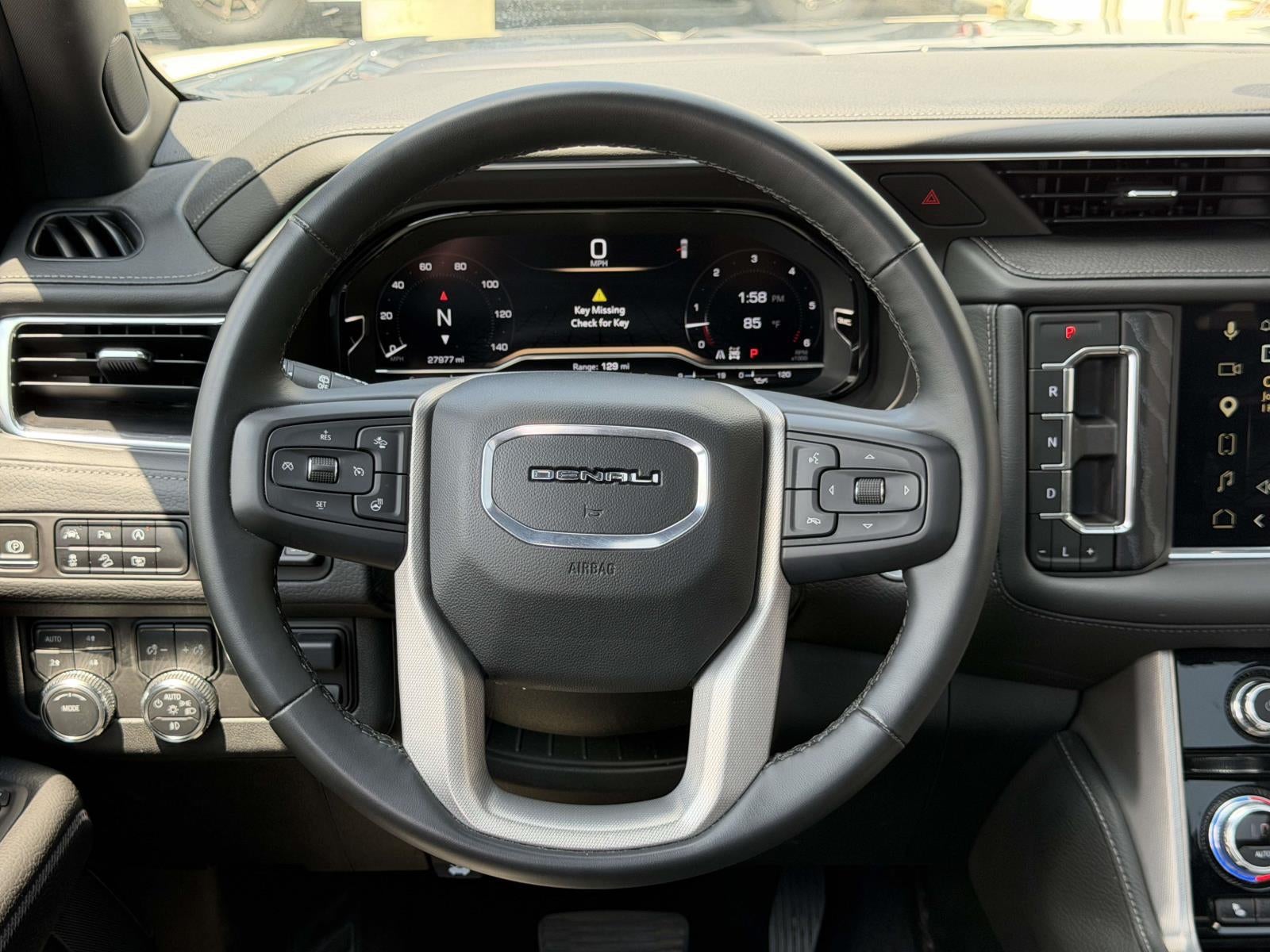 2023 GMC Yukon XL 4WD Denali