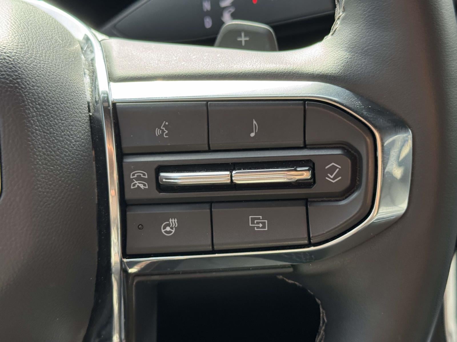 2025 GMC Yukon XL Denali 4WD