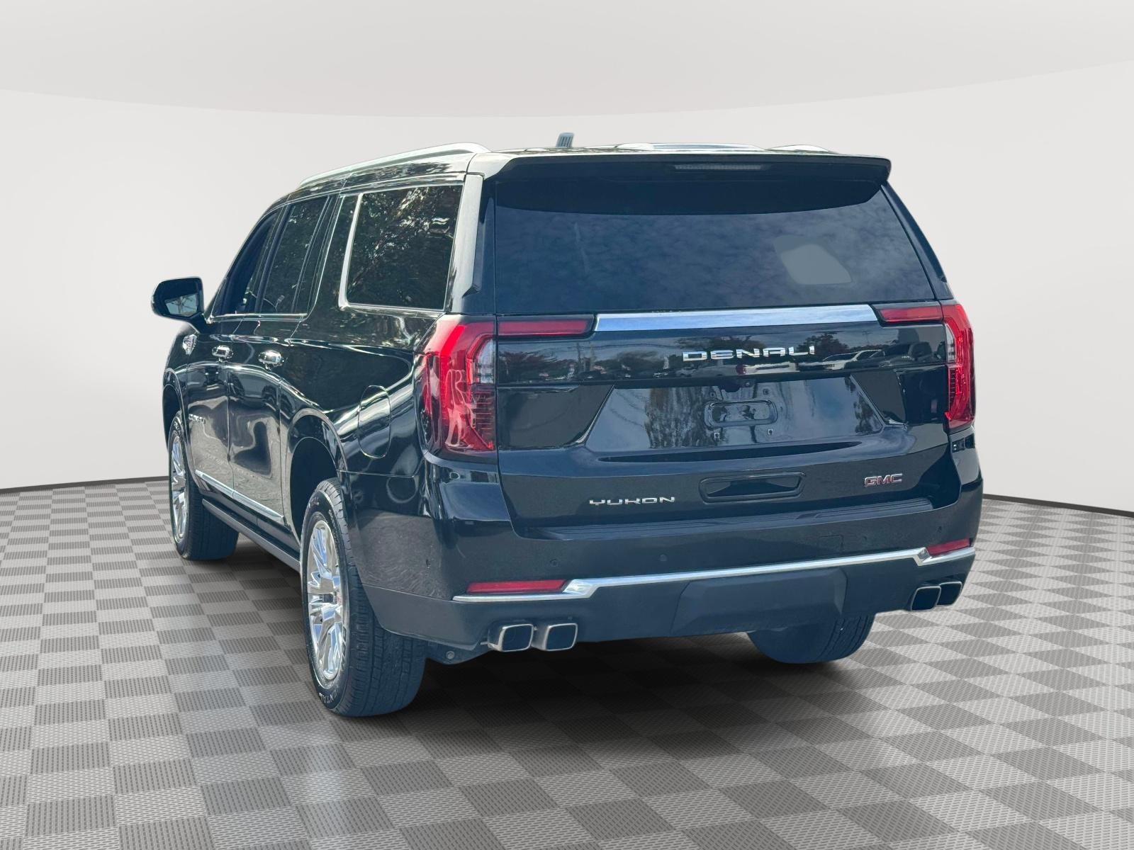 2025 GMC Yukon XL Denali 4WD