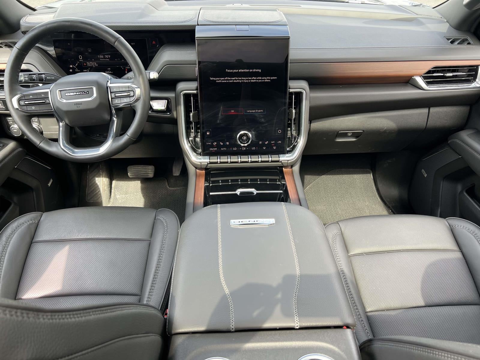 2025 GMC Yukon XL Denali 4WD