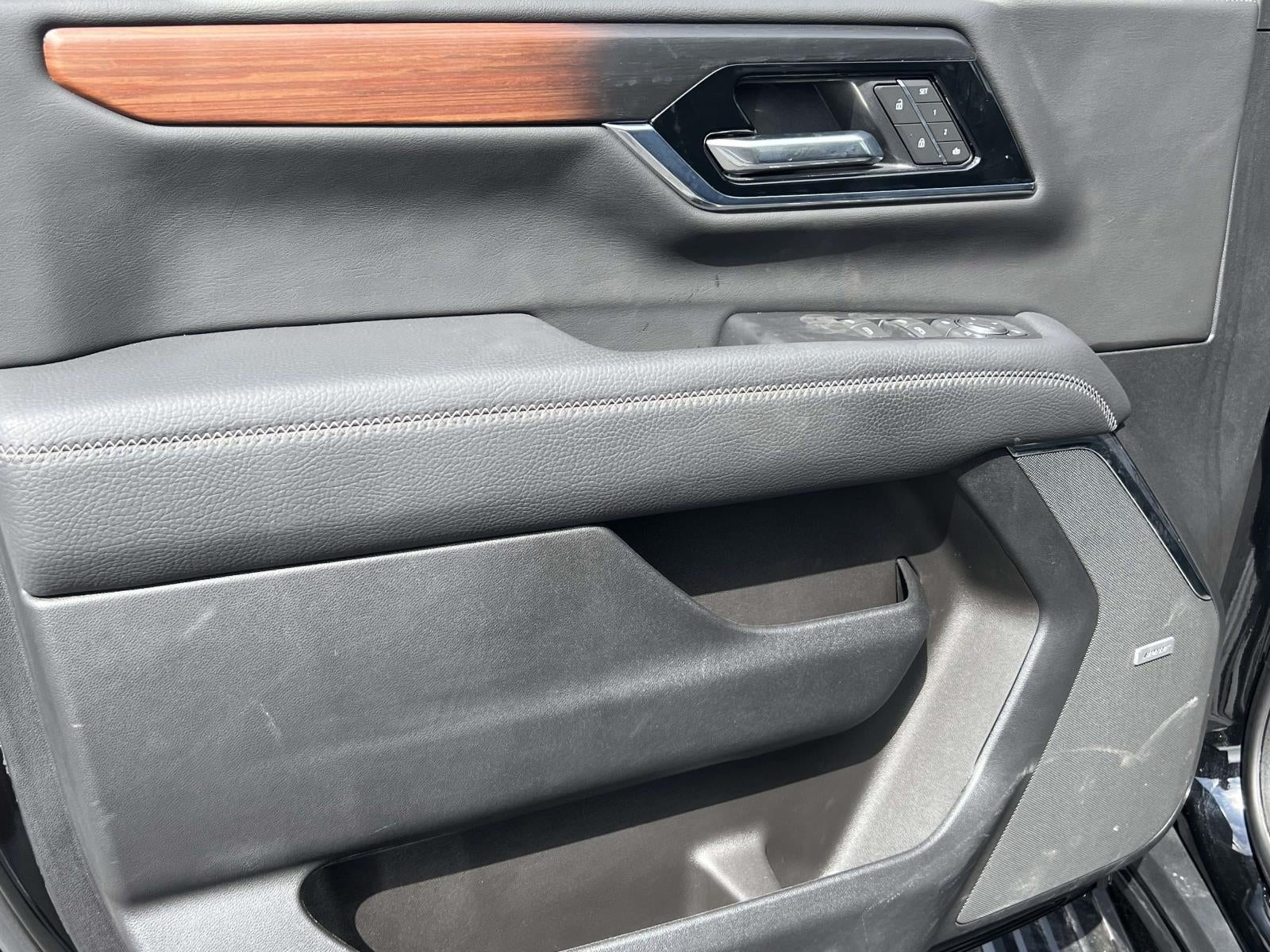 2025 GMC Yukon XL Denali 4WD