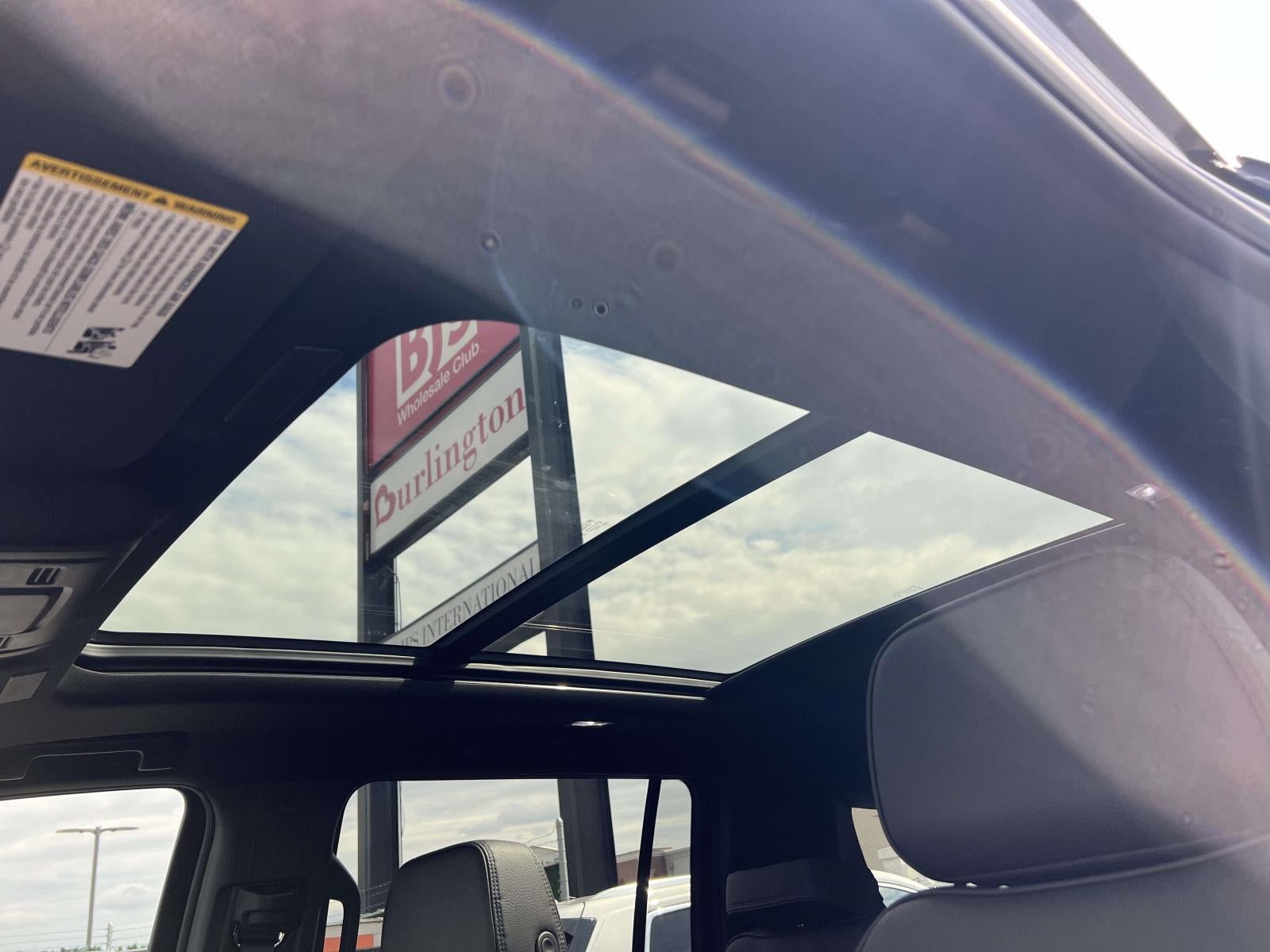 2025 GMC Yukon XL Denali 4WD