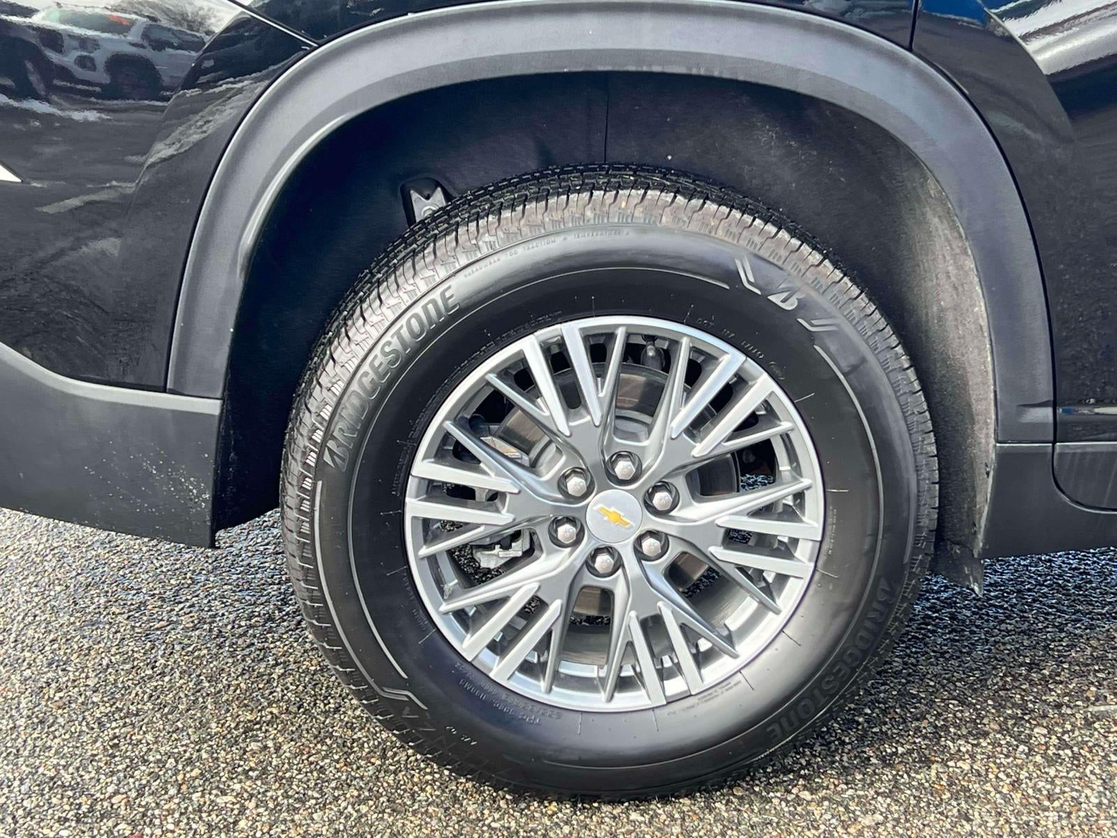 2026 Chevrolet Traverse FWD LT