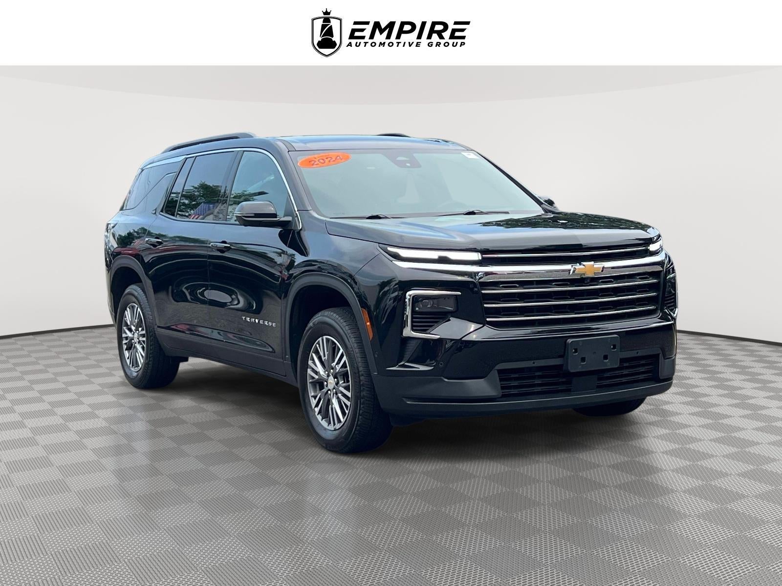 2024 Chevrolet Traverse FWD LT
