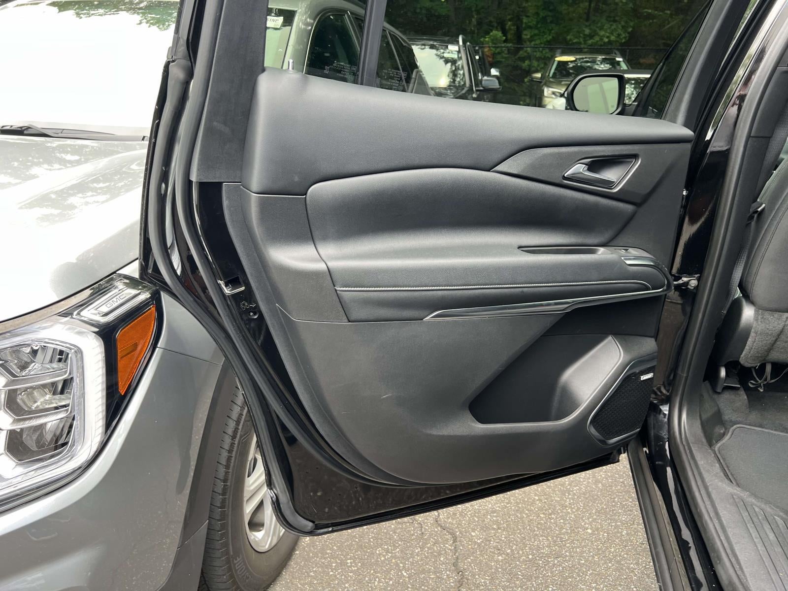 2024 Chevrolet Traverse FWD LT
