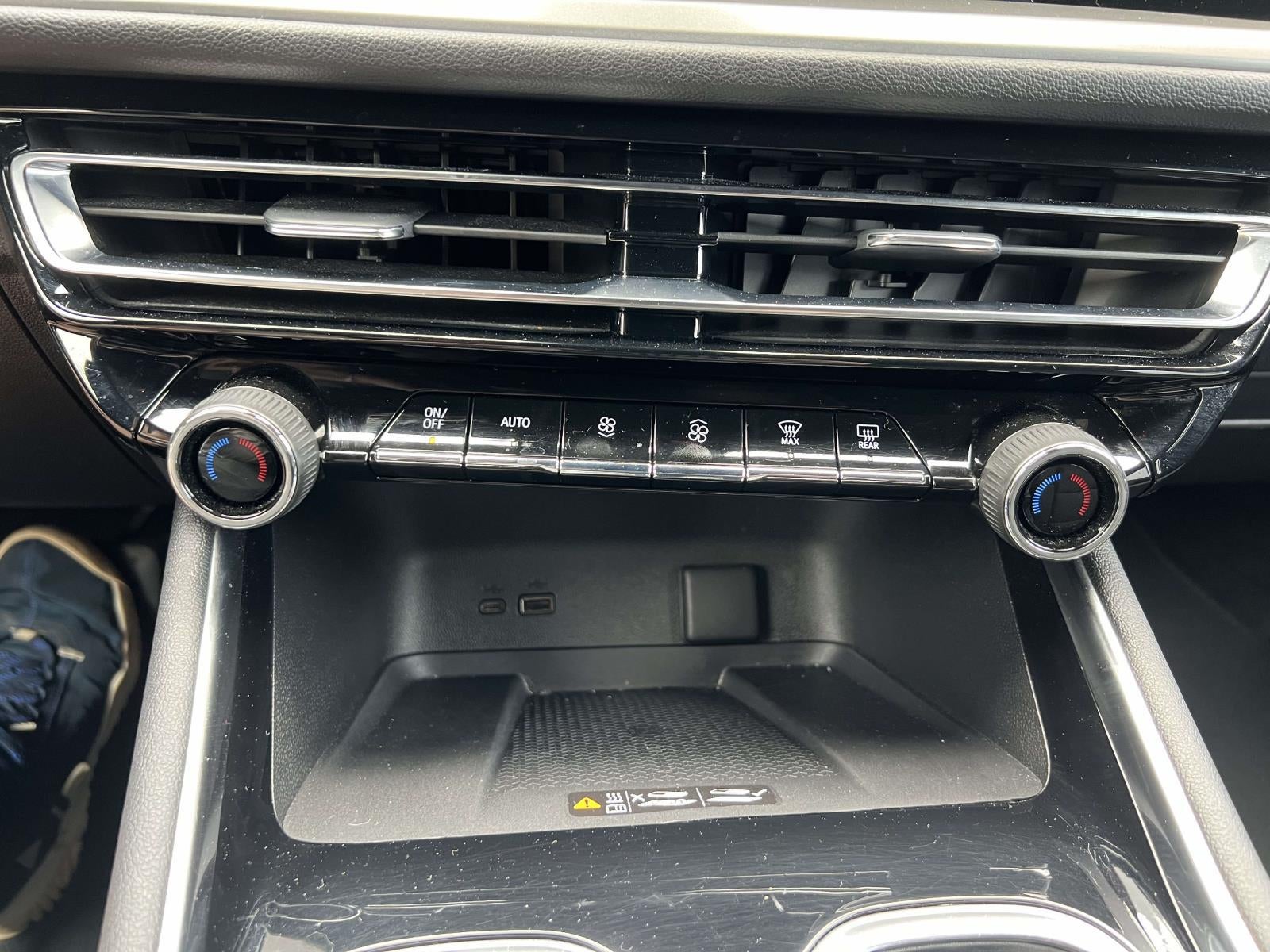2024 Chevrolet Traverse FWD LT