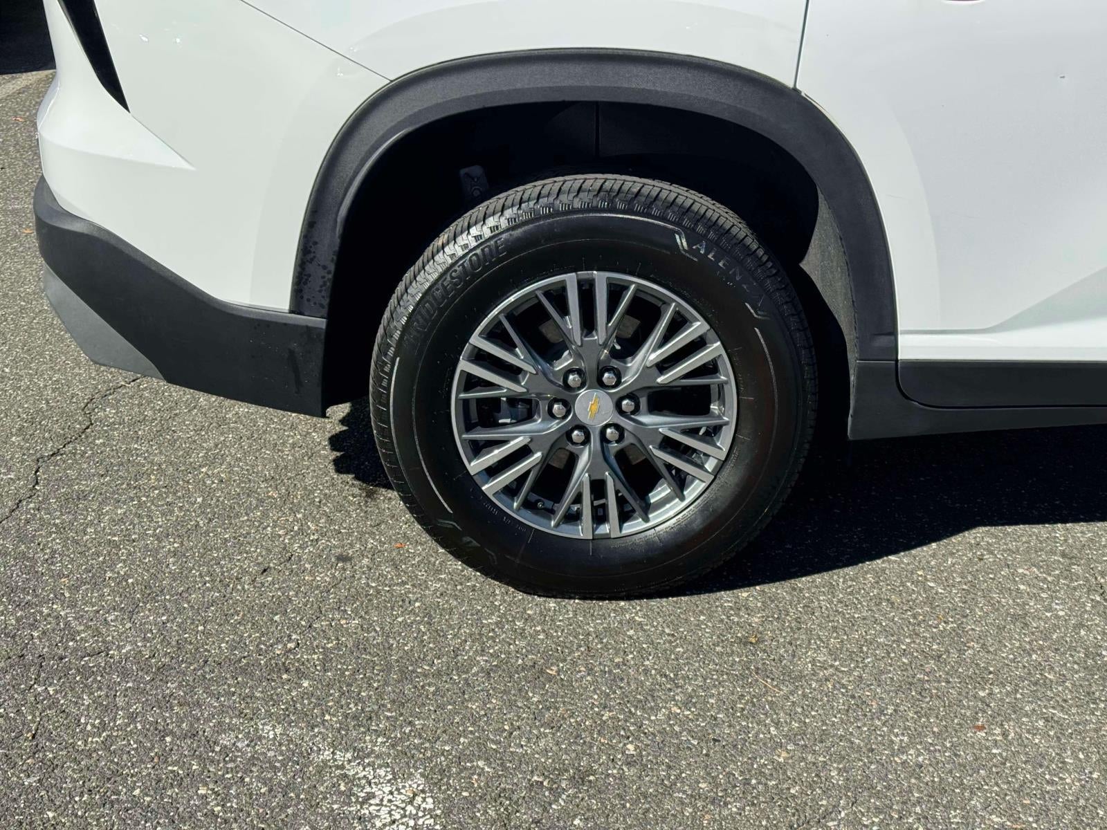 2024 Chevrolet Traverse FWD LT