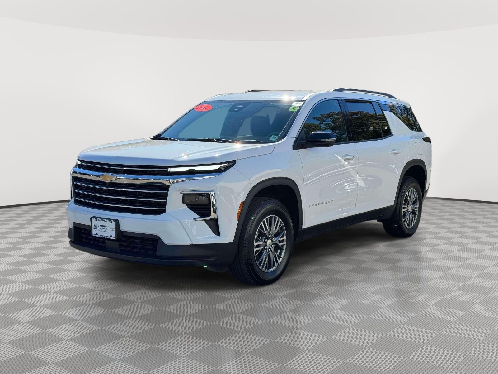 2024 Chevrolet Traverse FWD LT