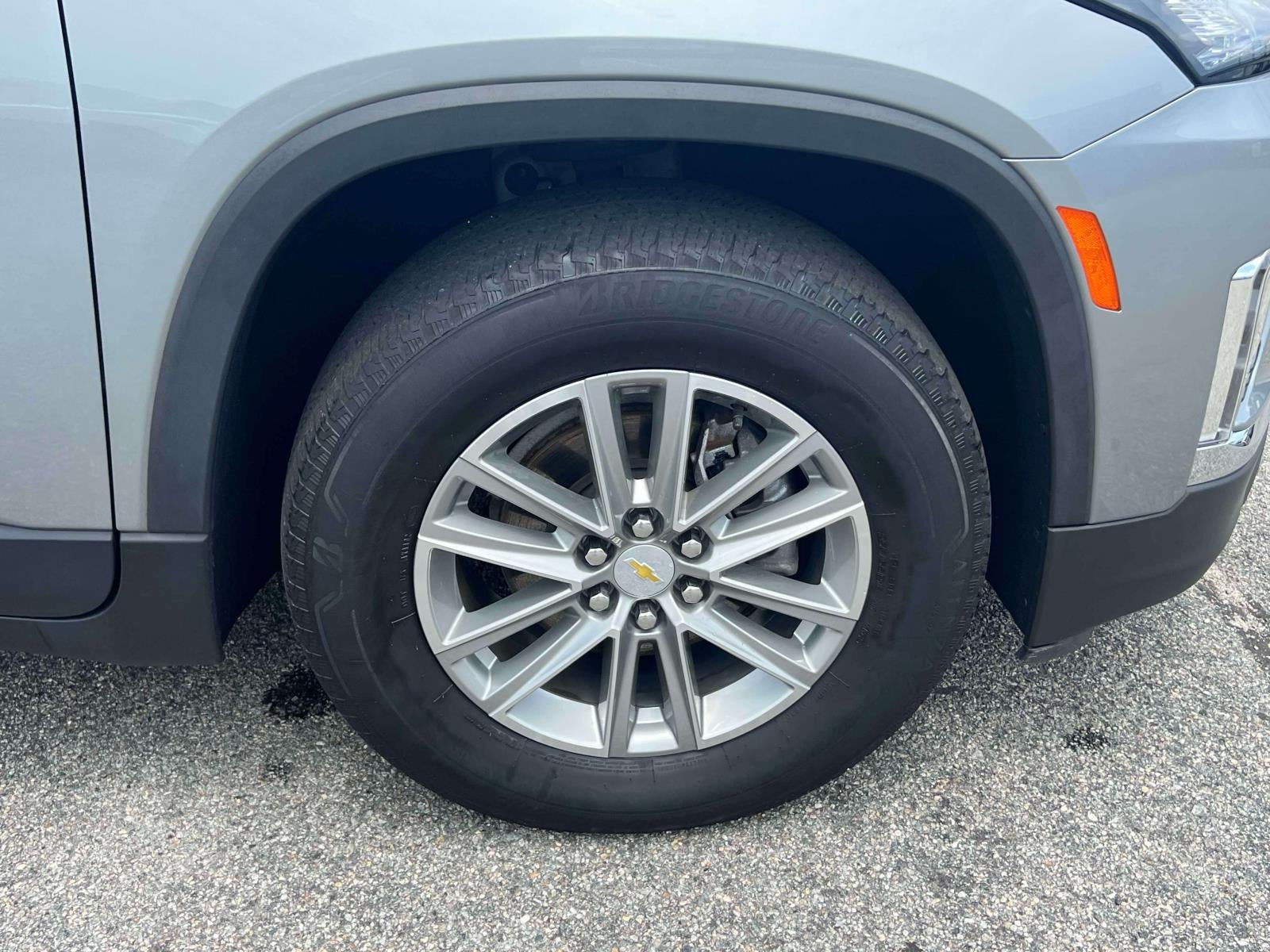 2023 Chevrolet Traverse LT