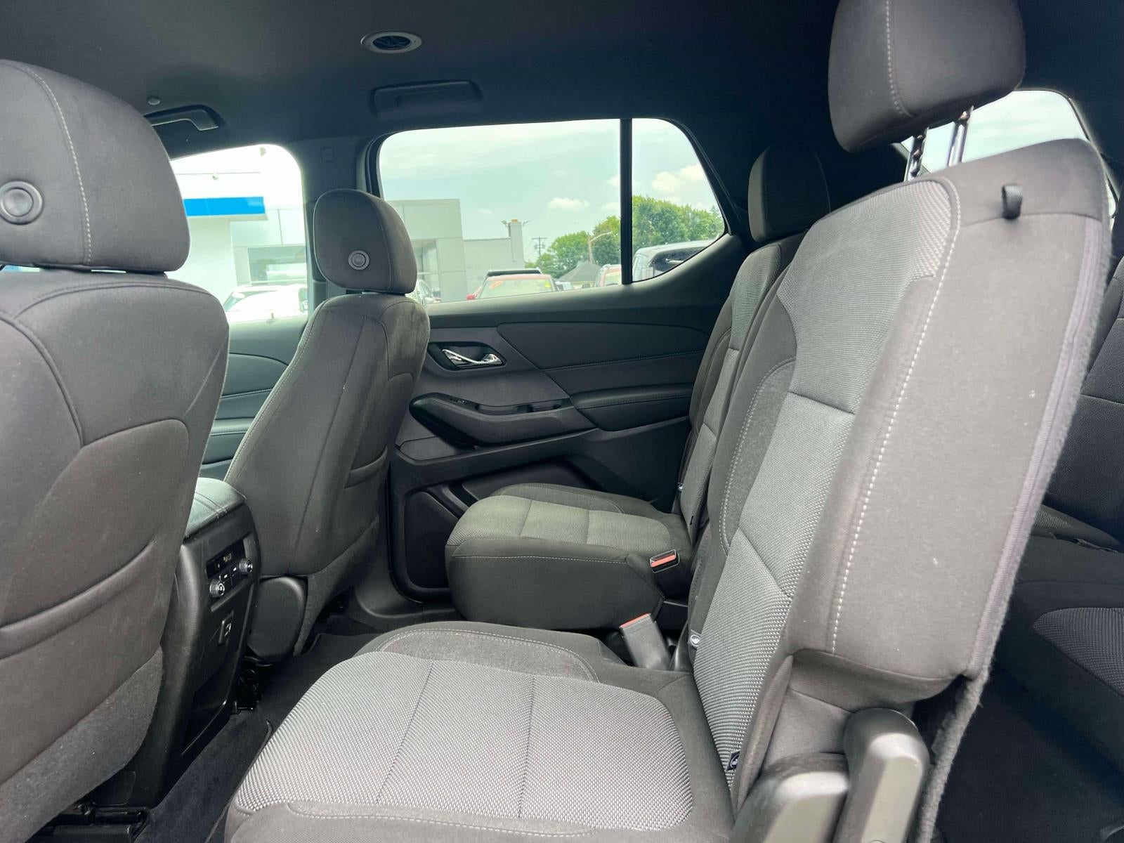 2023 Chevrolet Traverse LT