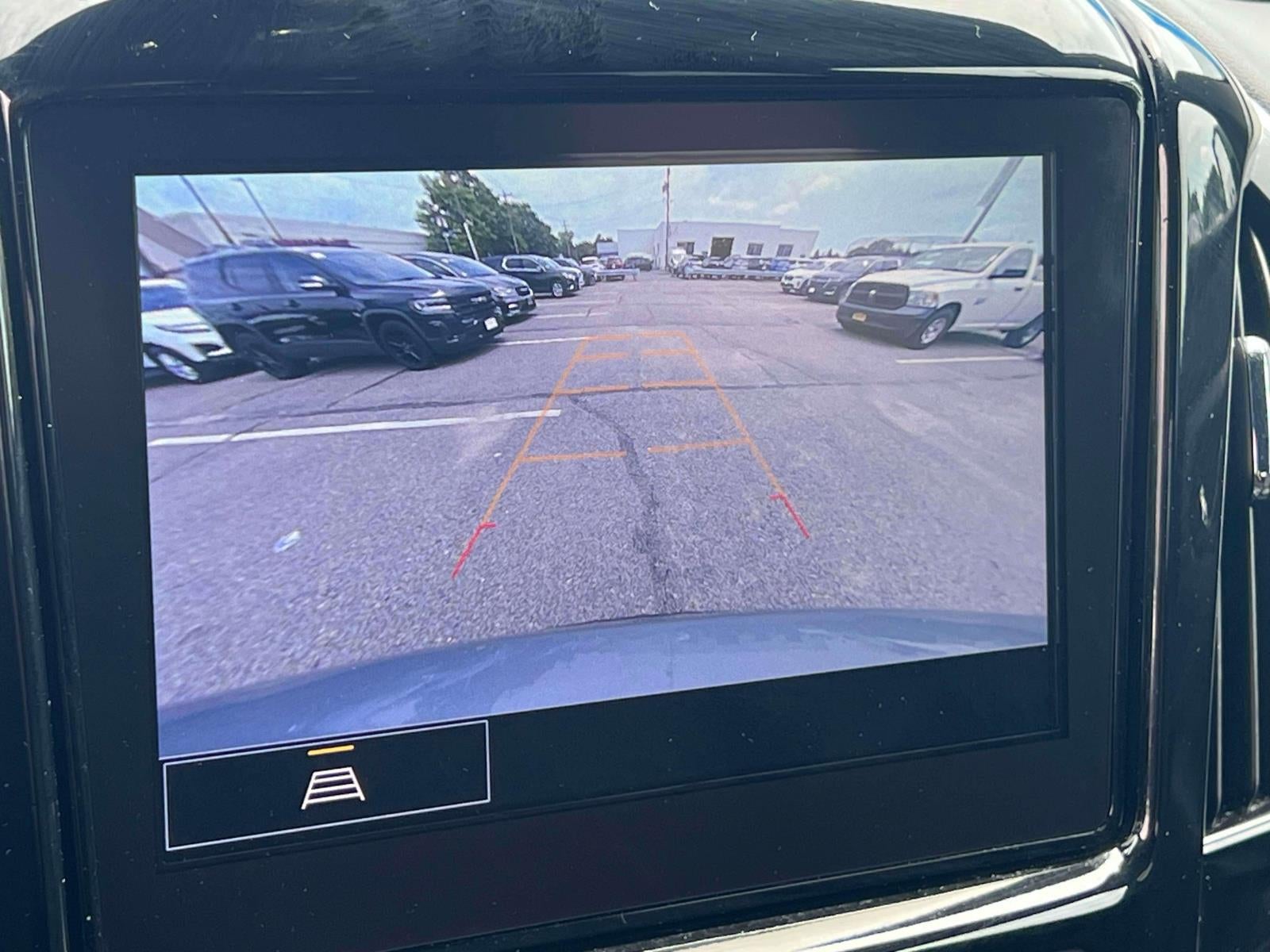2023 Chevrolet Traverse LT