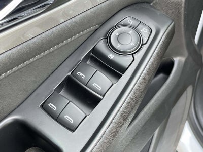 2023 Chevrolet Traverse FWD LT Cloth