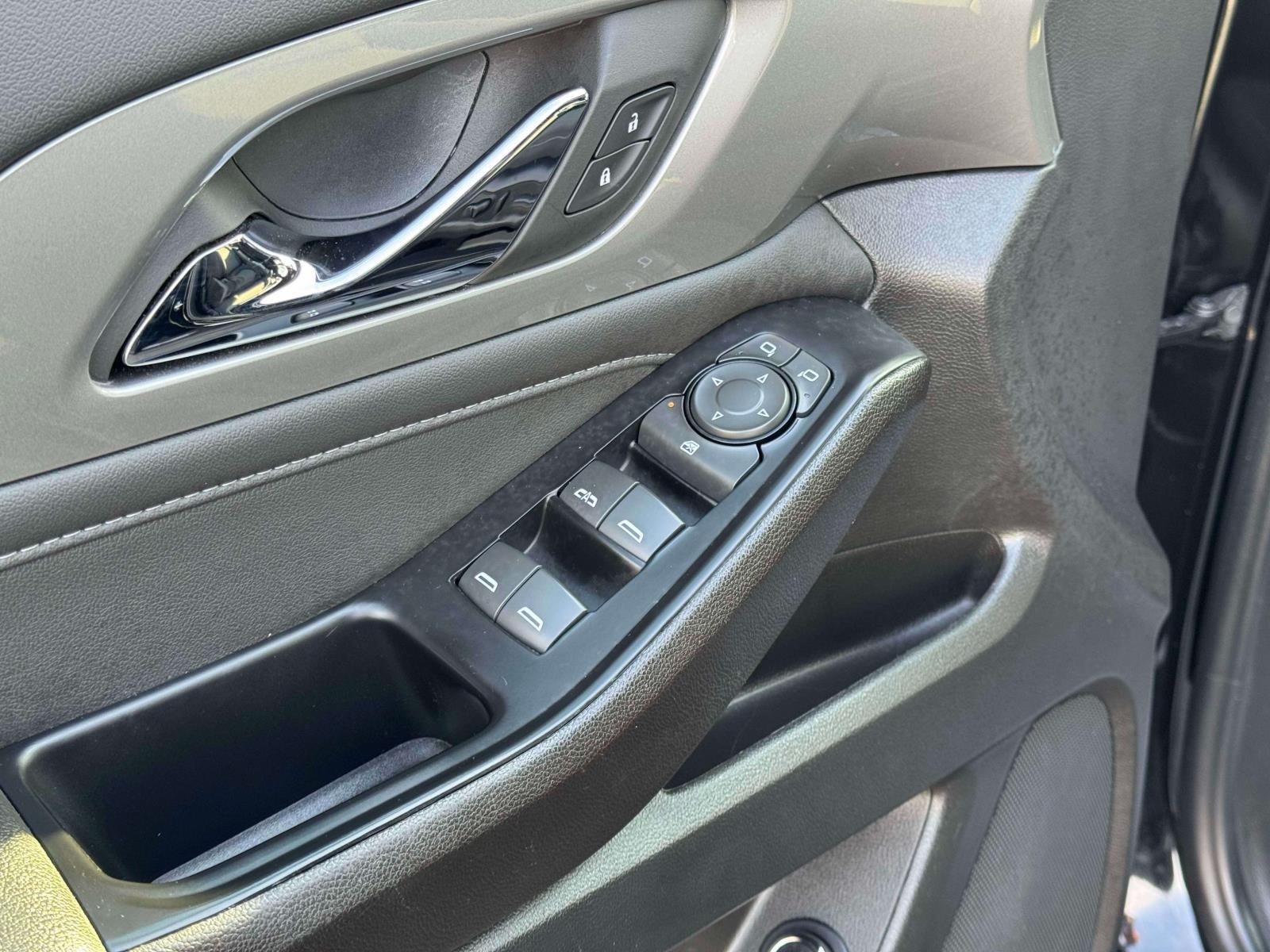 2023 Chevrolet Traverse FWD LT Cloth