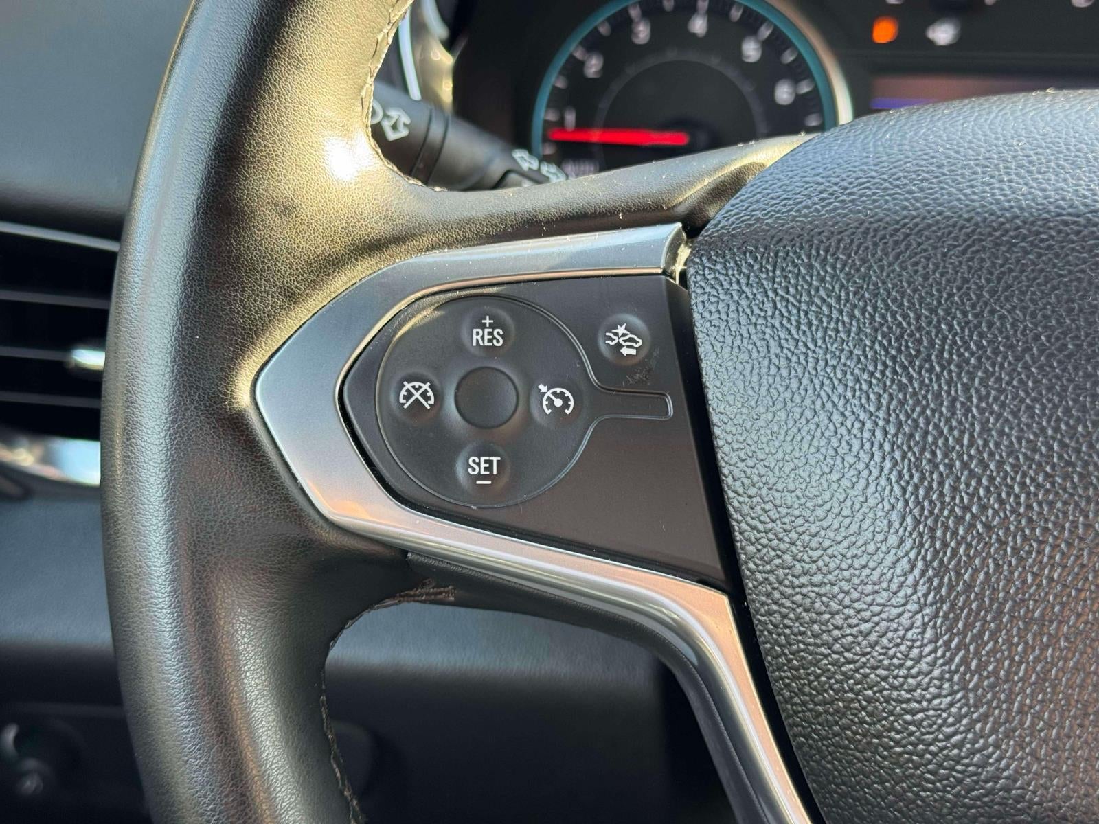 2023 Chevrolet Traverse FWD LT Cloth