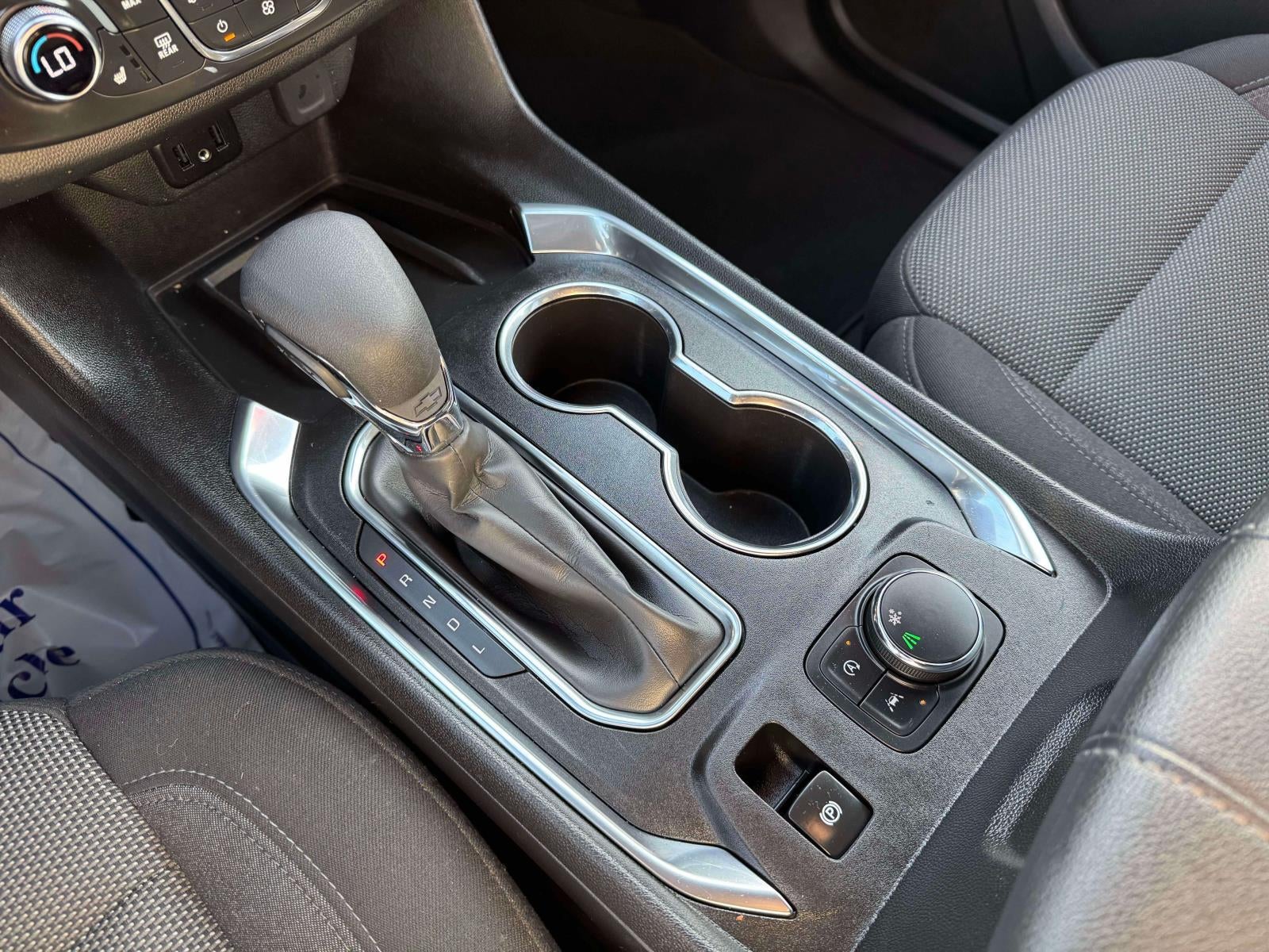 2023 Chevrolet Traverse FWD LT Cloth