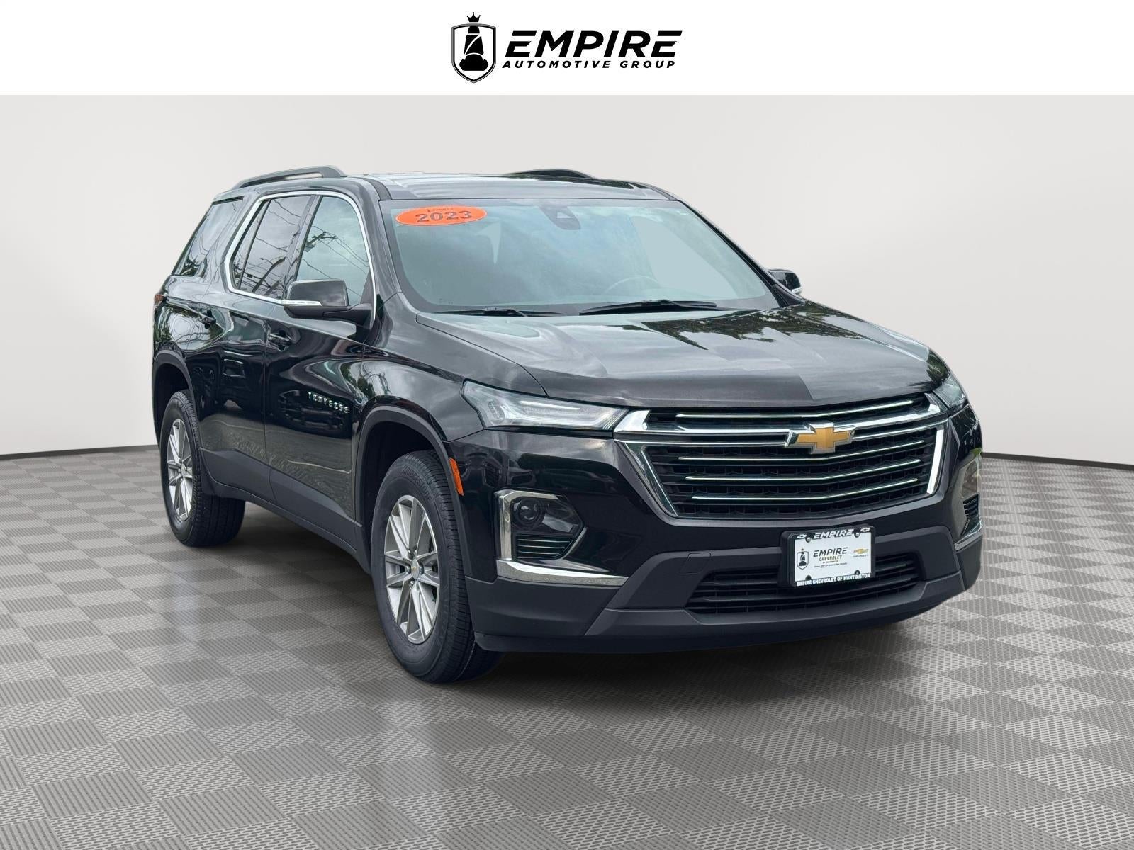 2023 Chevrolet Traverse FWD LT Cloth