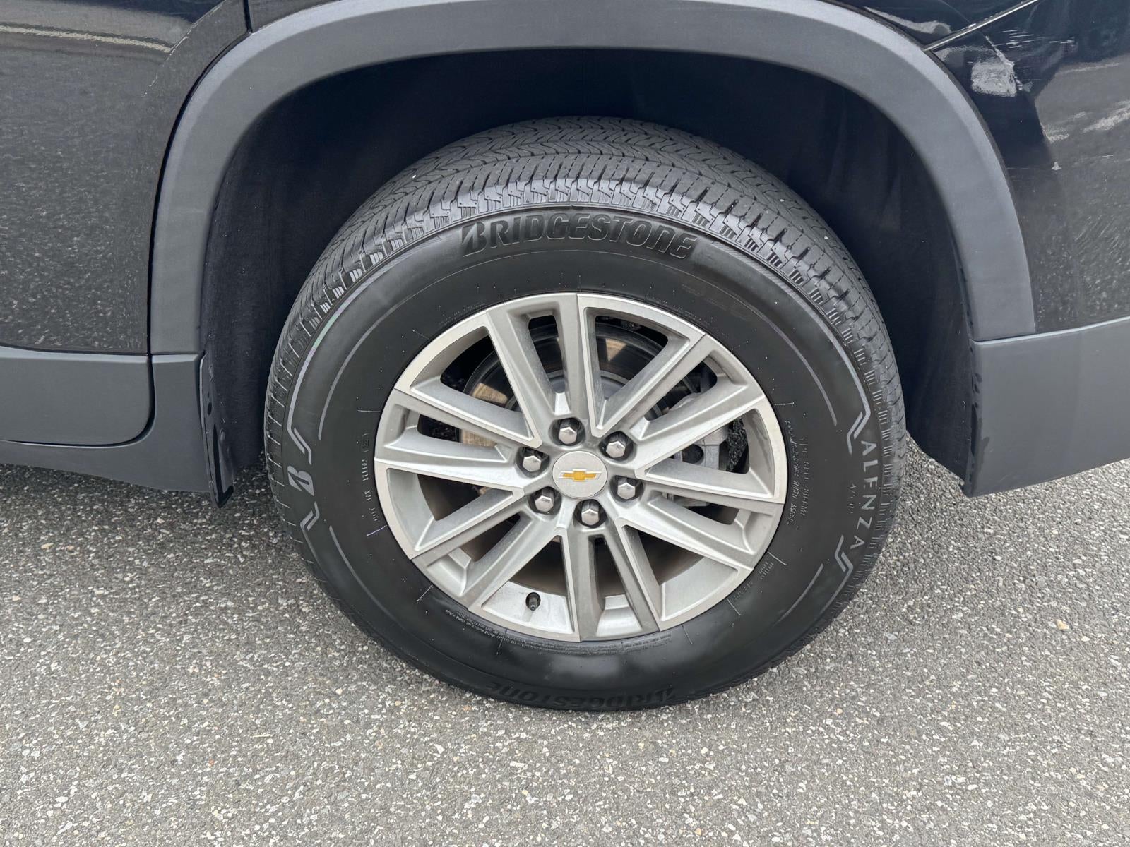 2023 Chevrolet Traverse FWD LT Cloth